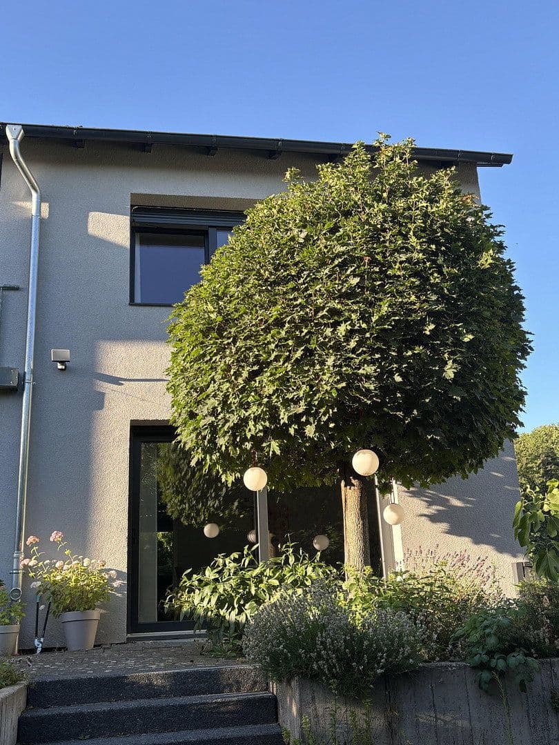 Predaj domu 178 m², pozemok 517 m², Hemmingen, Dolné Sasko Predaj domu 178 m², pozemok 517 m², Hemmingen, Dolné Sasko