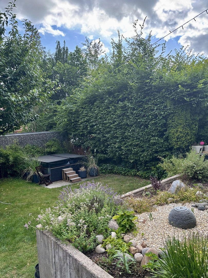 Predaj domu 178 m², pozemok 517 m², Hemmingen, Dolné Sasko Predaj domu 178 m², pozemok 517 m², Hemmingen, Dolné Sasko