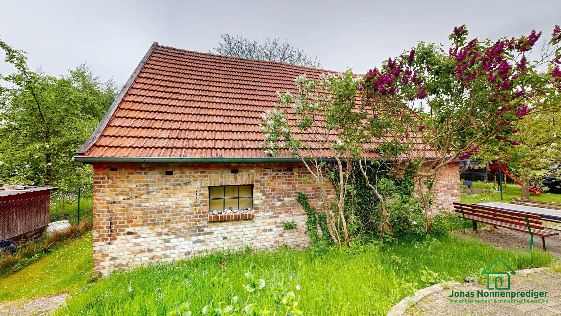 Predaj domu 113 m², pozemok 310 m², Hauptstraße 9 c, Leezen, Meklenbursko-Predpomoransko Predaj domu 113 m², pozemok 310 m², Hauptstraße 9 c, Leezen, Meklenbursko-Predpomoransko