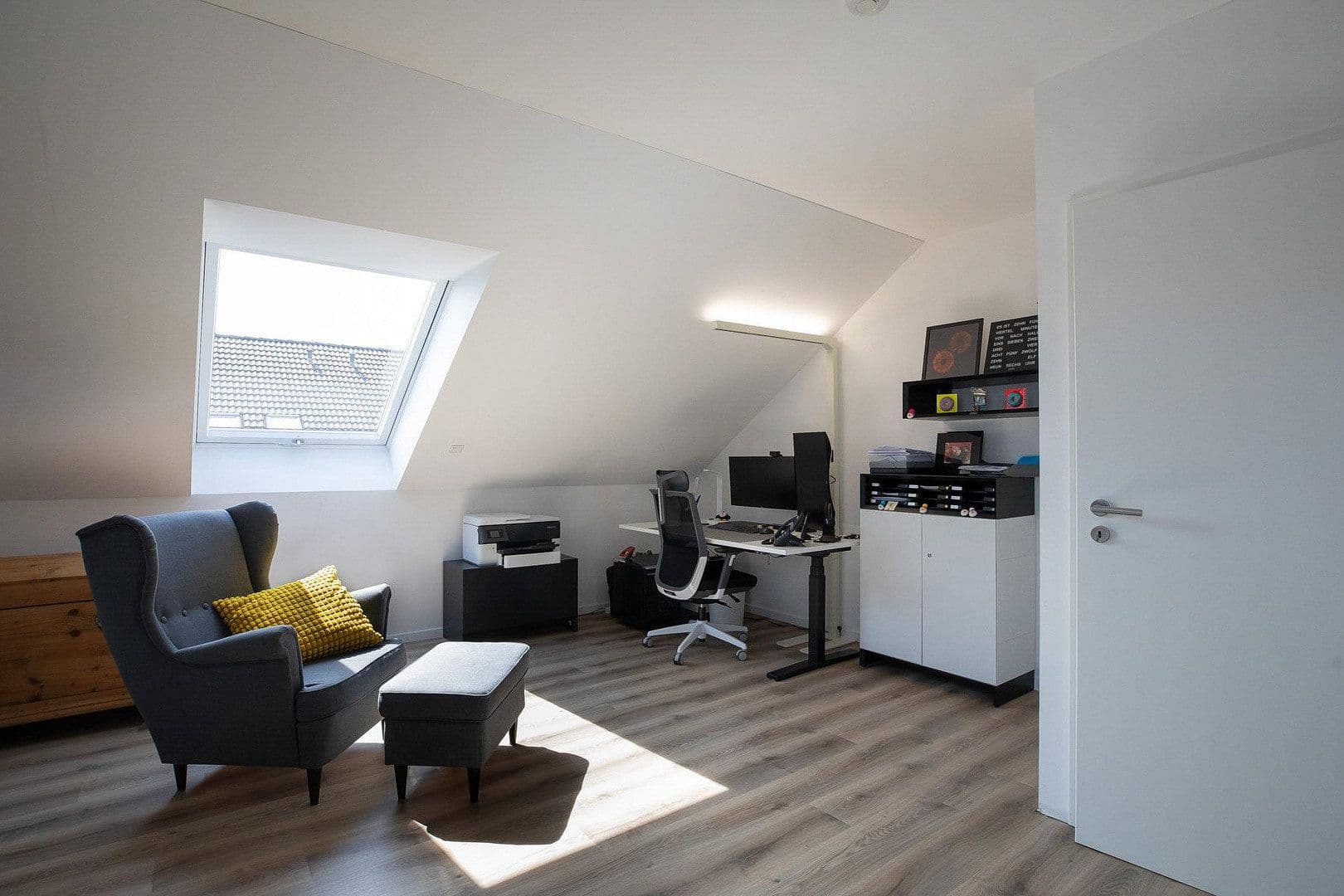Predaj domu 134 m², pozemok 191 m², Langenfeld (Rheinland), Severné Porýnie - Westfálsko Predaj domu 134 m², pozemok 191 m², Langenfeld (Rheinland), Severné Porýnie - Westfálsko
