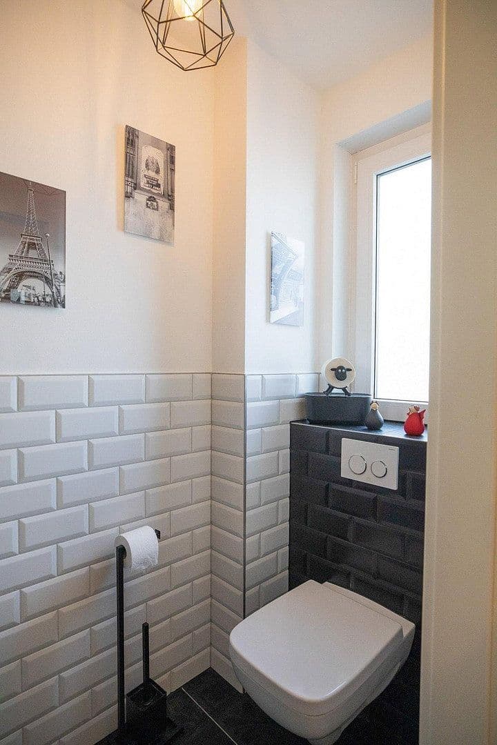 Predaj domu 134 m², pozemok 191 m², Langenfeld (Rheinland), Severné Porýnie - Westfálsko Predaj domu 134 m², pozemok 191 m², Langenfeld (Rheinland), Severné Porýnie - Westfálsko