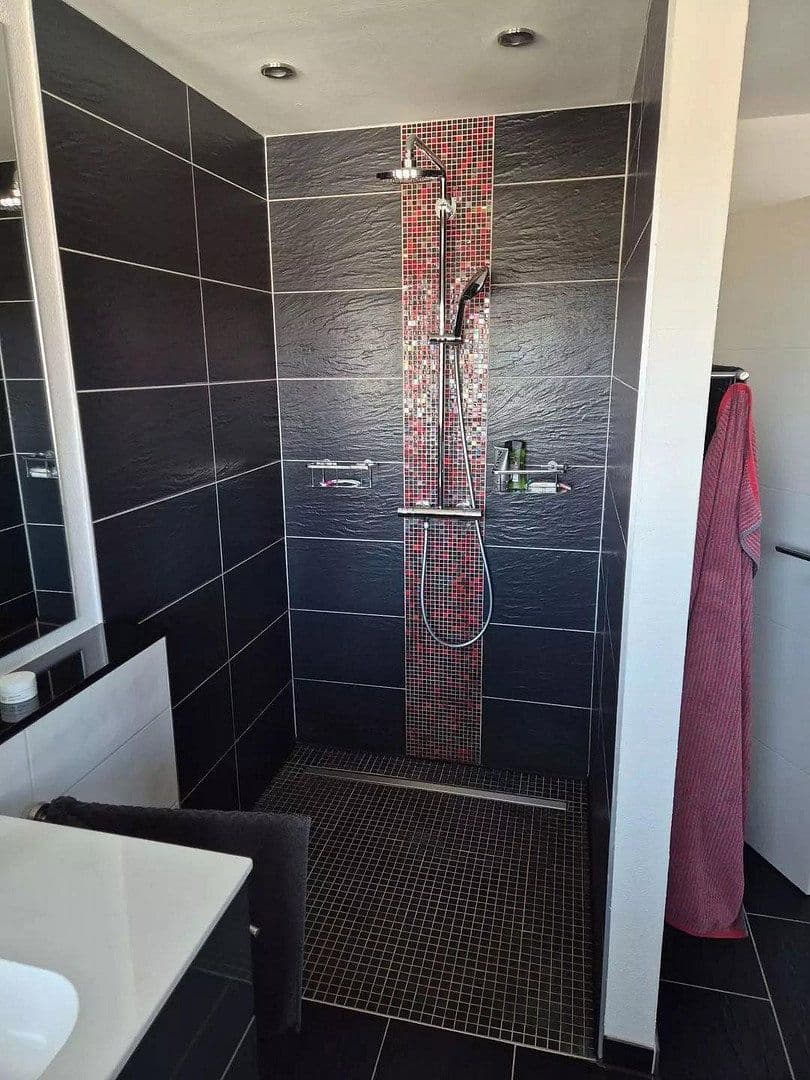 Predaj domu 342 m², pozemok 1.300 m², Saarbrücken, Sársko Predaj domu 342 m², pozemok 1.300 m², Saarbrücken, Sársko
