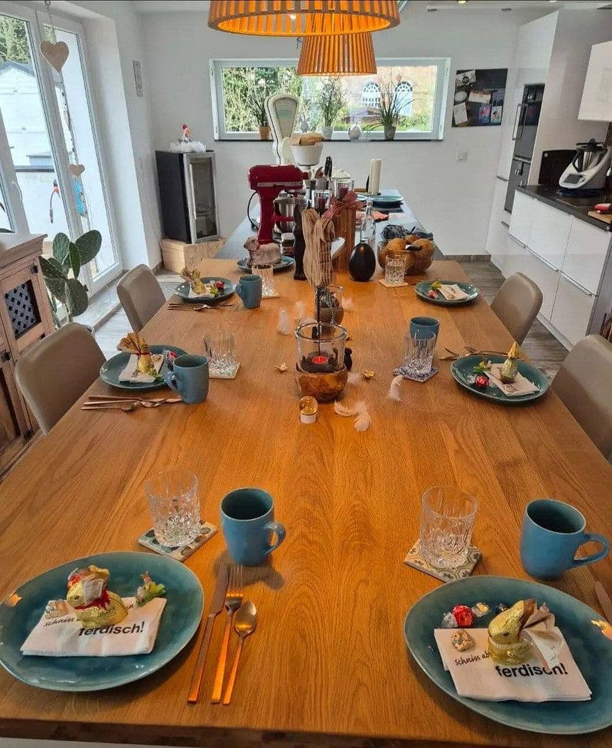 Predaj domu 342 m², pozemok 1.300 m², Saarbrücken, Sársko Predaj domu 342 m², pozemok 1.300 m², Saarbrücken, Sársko