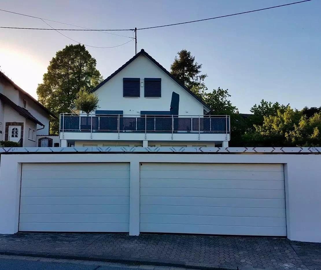 Predaj domu 342 m², pozemok 1.300 m², Saarbrücken, Sársko Predaj domu 342 m², pozemok 1.300 m², Saarbrücken, Sársko