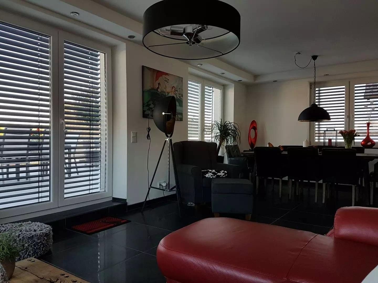 Predaj domu 342 m², pozemok 1.300 m², Saarbrücken, Sársko Predaj domu 342 m², pozemok 1.300 m², Saarbrücken, Sársko