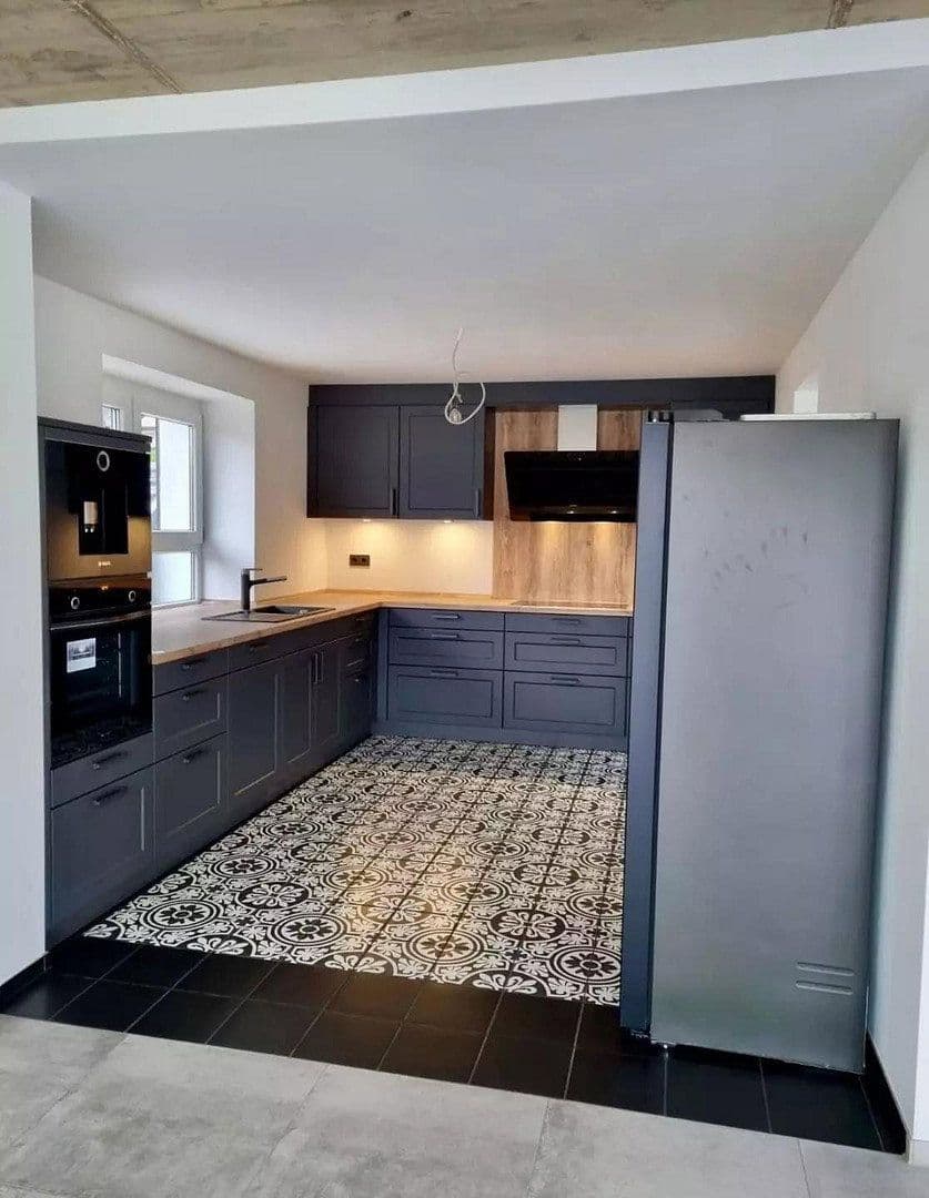 Predaj domu 342 m², pozemok 1.300 m², Saarbrücken, Sársko Predaj domu 342 m², pozemok 1.300 m², Saarbrücken, Sársko
