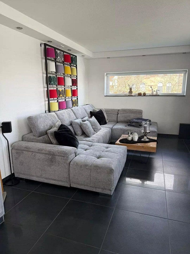 Predaj domu 342 m², pozemok 1.300 m², Saarbrücken, Sársko Predaj domu 342 m², pozemok 1.300 m², Saarbrücken, Sársko