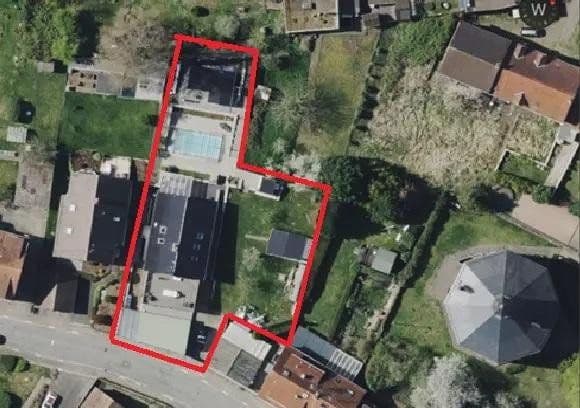 Predaj domu 342 m², pozemok 1.300 m², Saarbrücken, Sársko Predaj domu 342 m², pozemok 1.300 m², Saarbrücken, Sársko