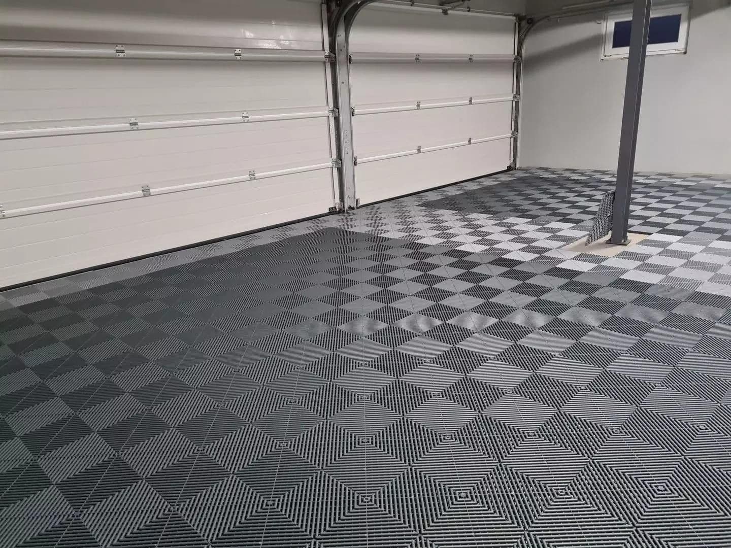 Predaj domu 342 m², pozemok 1.300 m², Saarbrücken, Sársko Predaj domu 342 m², pozemok 1.300 m², Saarbrücken, Sársko