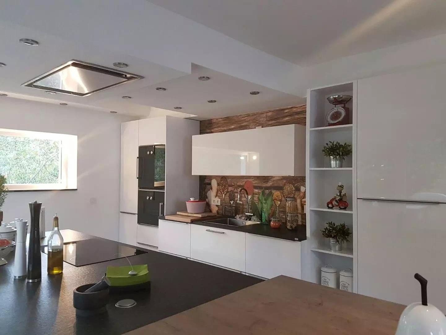 Predaj domu 342 m², pozemok 1.300 m², Saarbrücken, Sársko Predaj domu 342 m², pozemok 1.300 m², Saarbrücken, Sársko