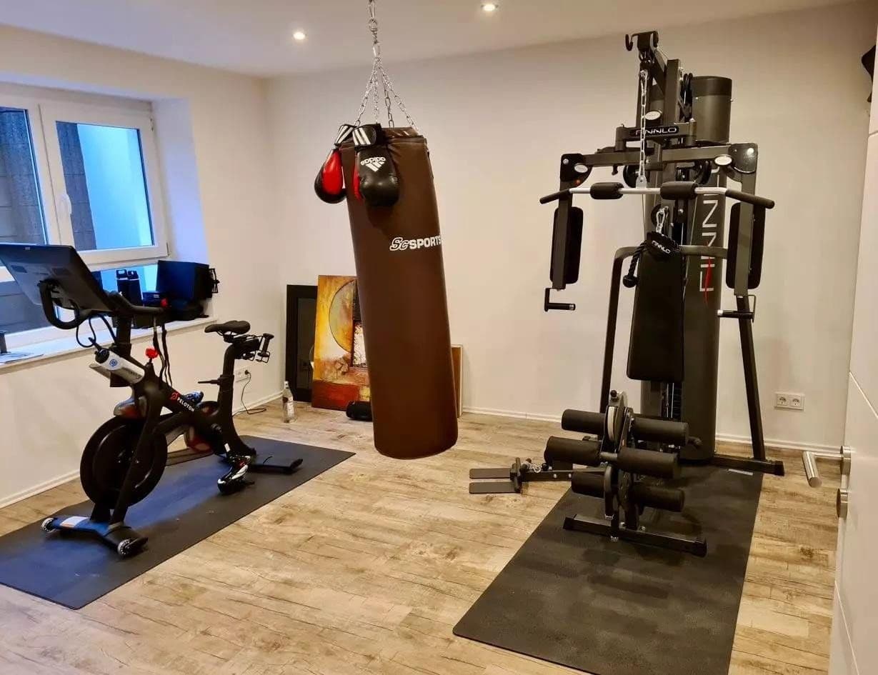 Predaj domu 342 m², pozemok 1.300 m², Saarbrücken, Sársko Predaj domu 342 m², pozemok 1.300 m², Saarbrücken, Sársko