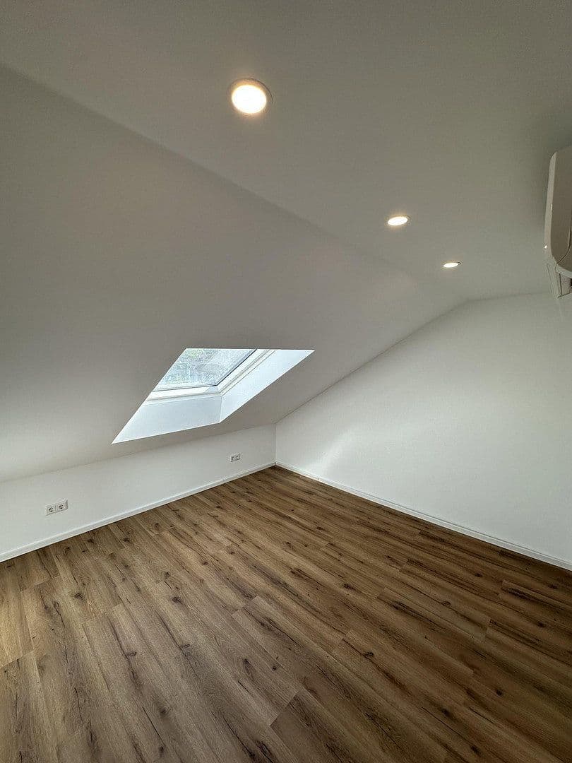 Prenájom bytu 3-izbový 75 m², Sankt-Peter-Weg 14, Schwerte, Severné Porýnie - Westfálsko Prenájom bytu 3-izbový 75 m², Sankt-Peter-Weg 14, Schwerte, Severné Porýnie - Westfálsko