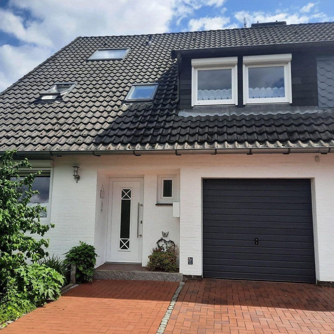 Predaj domu 180 m², pozemok 514 m², Ostpreußenstraße 8, Verden (Aller), Dolné Sasko Predaj domu 180 m², pozemok 514 m², Ostpreußenstraße 8, Verden (Aller), Dolné Sasko