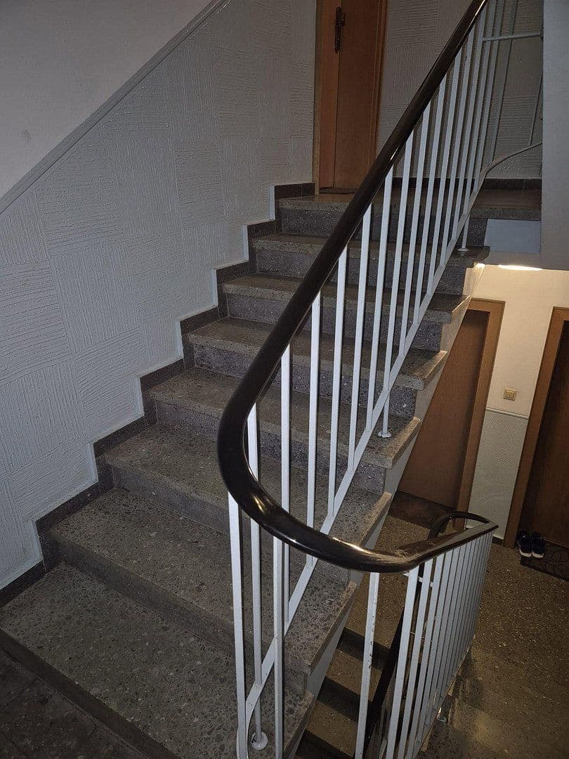 Prenájom bytu 3-izbový 30 m², Wuppertal, Severné Porýnie - Westfálsko Prenájom bytu 3-izbový 30 m², Wuppertal, Severné Porýnie - Westfálsko