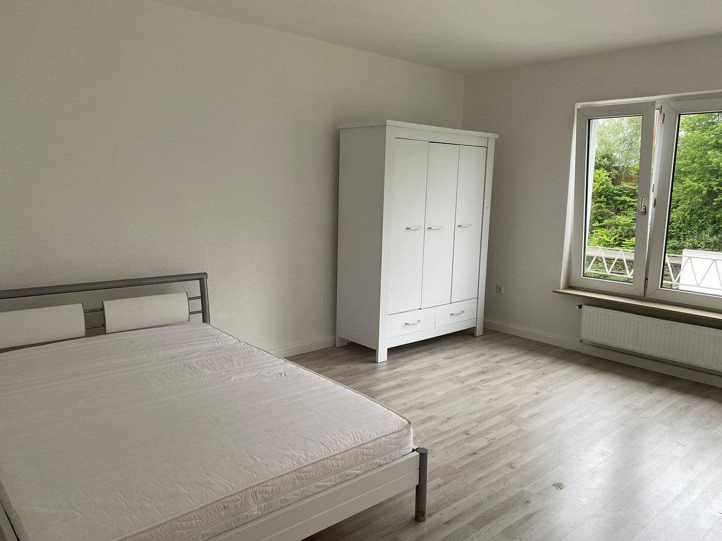 Prenájom bytu 3-izbový 30 m², Wuppertal, Severné Porýnie - Westfálsko Prenájom bytu 3-izbový 30 m², Wuppertal, Severné Porýnie - Westfálsko