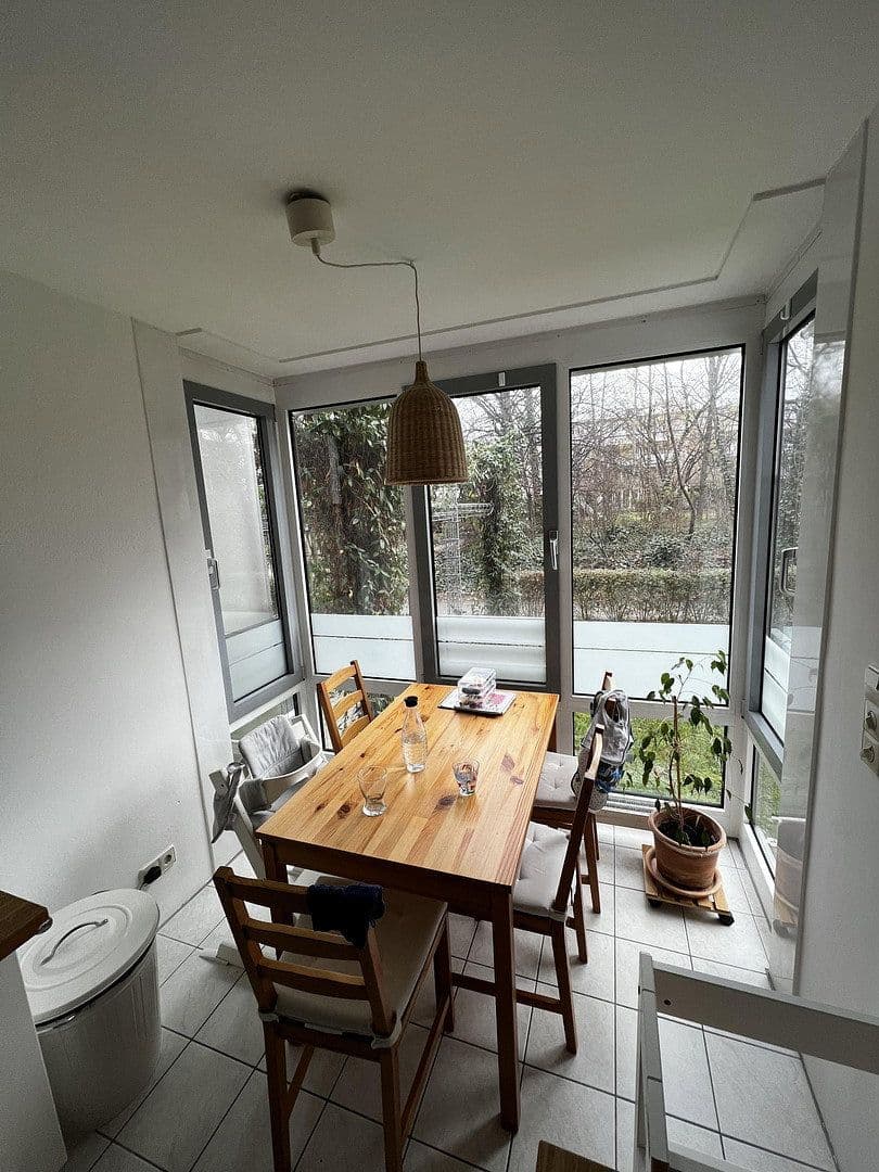 Prenájom bytu 3-izbový 87 m², Fasanenstrasse 29, Ludwigsburg, Bádensko-Wurttembersko Prenájom bytu 3-izbový 87 m², Fasanenstrasse 29, Ludwigsburg, Bádensko-Wurttembersko