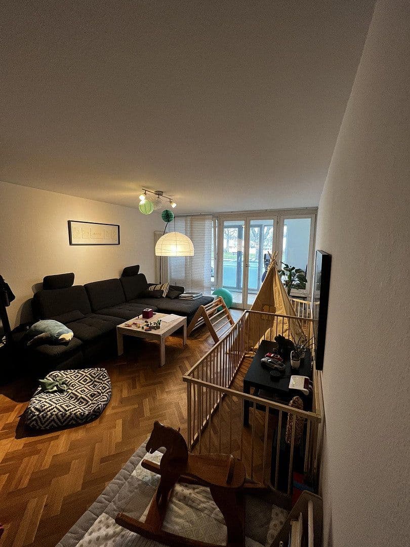 Prenájom bytu 3-izbový 87 m², Fasanenstrasse 29, Ludwigsburg, Bádensko-Wurttembersko Prenájom bytu 3-izbový 87 m², Fasanenstrasse 29, Ludwigsburg, Bádensko-Wurttembersko