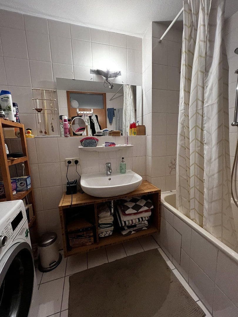 Prenájom bytu 3-izbový 87 m², Fasanenstrasse 29, Ludwigsburg, Bádensko-Wurttembersko Prenájom bytu 3-izbový 87 m², Fasanenstrasse 29, Ludwigsburg, Bádensko-Wurttembersko