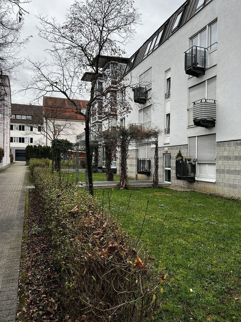 Prenájom bytu 3-izbový 87 m², Fasanenstrasse 29, Ludwigsburg, Bádensko-Wurttembersko Prenájom bytu 3-izbový 87 m², Fasanenstrasse 29, Ludwigsburg, Bádensko-Wurttembersko