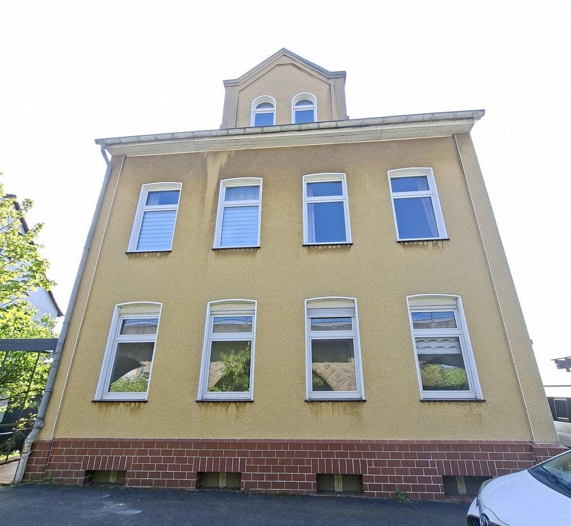 Predaj domu 340 m², pozemok 680 m², Solingen, Severné Porýnie - Westfálsko Predaj domu 340 m², pozemok 680 m², Solingen, Severné Porýnie - Westfálsko