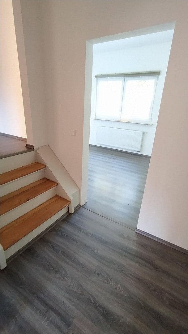 Predaj domu 340 m², pozemok 680 m², Solingen, Severné Porýnie - Westfálsko Predaj domu 340 m², pozemok 680 m², Solingen, Severné Porýnie - Westfálsko