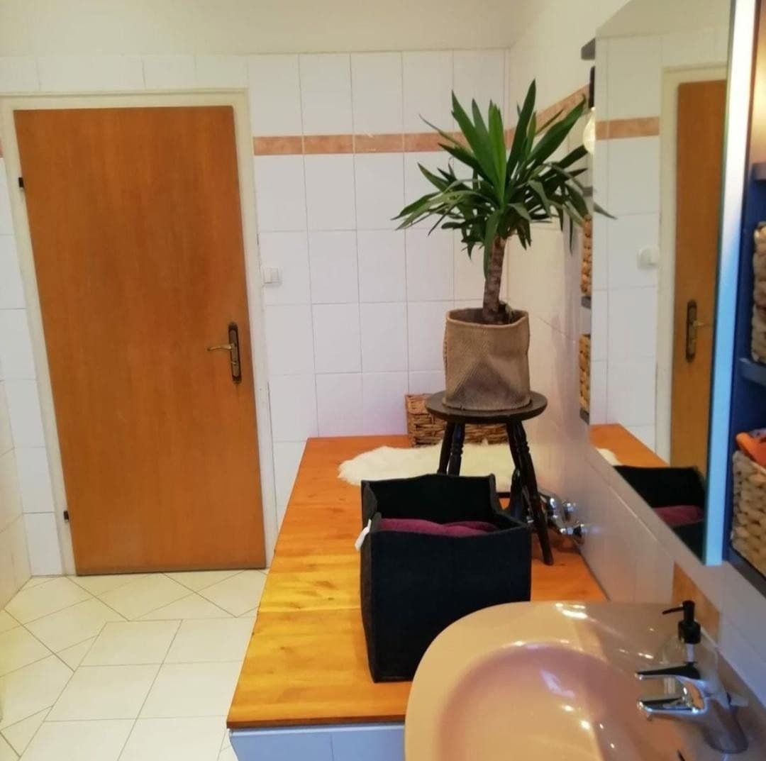 Predaj domu 340 m², pozemok 680 m², Solingen, Severné Porýnie - Westfálsko Predaj domu 340 m², pozemok 680 m², Solingen, Severné Porýnie - Westfálsko