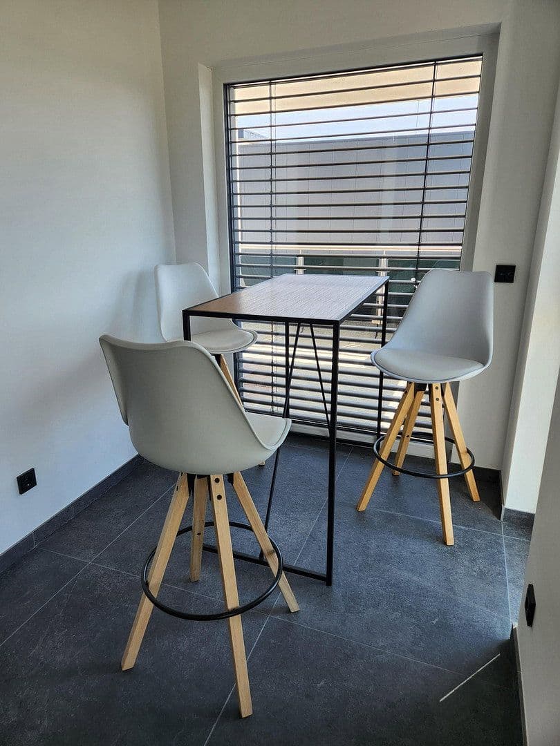 Prenájom kancelárie 750 m², Burgwedel, Dolné Sasko Prenájom kancelárie 750 m², Burgwedel, Dolné Sasko
