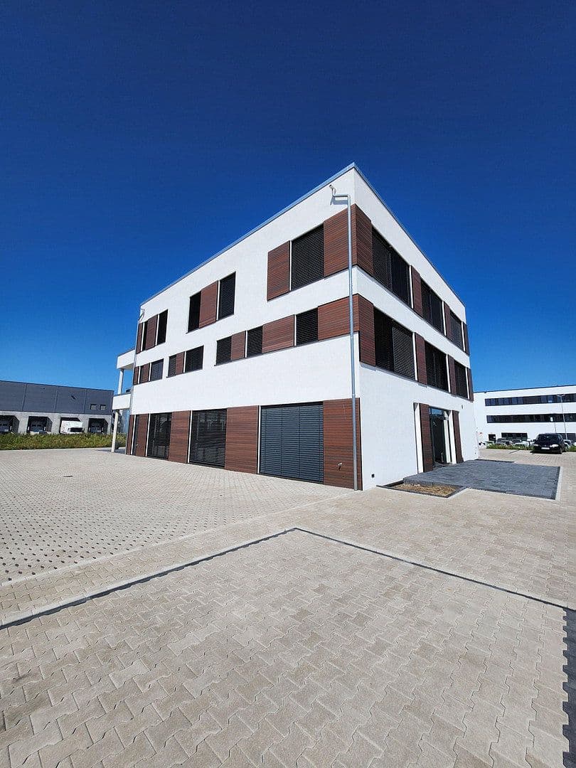Prenájom kancelárie 750 m², Burgwedel, Dolné Sasko Prenájom kancelárie 750 m², Burgwedel, Dolné Sasko