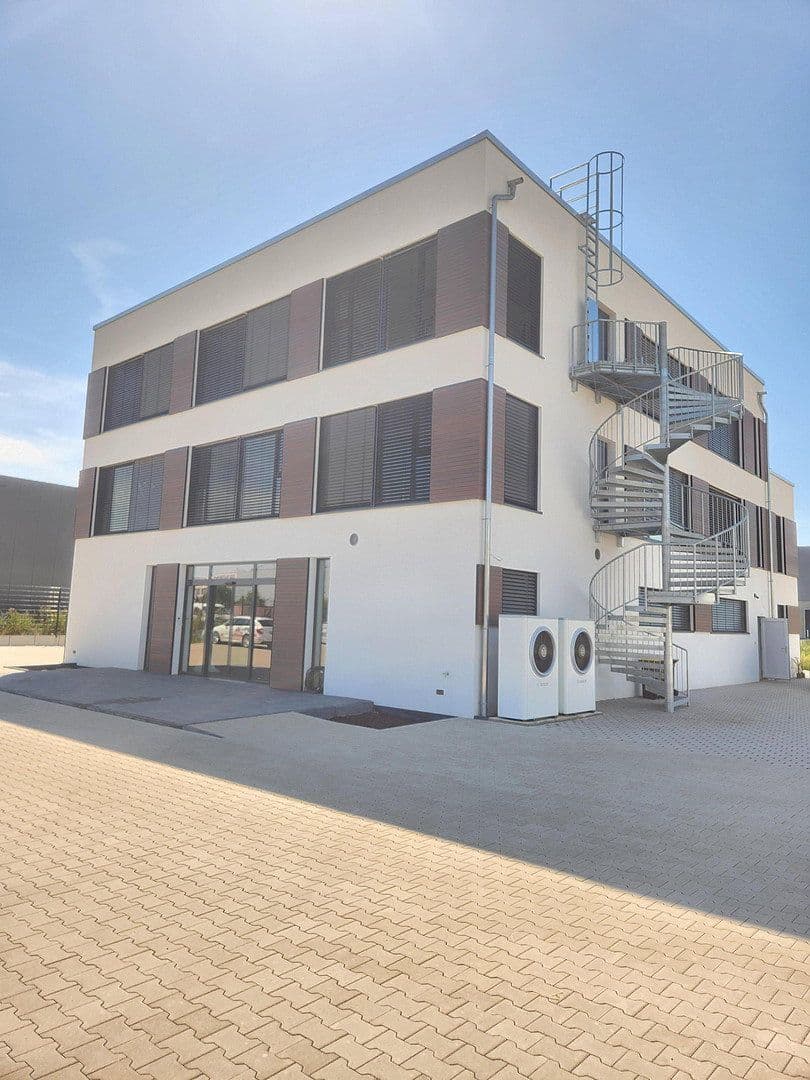 Prenájom kancelárie 750 m², Burgwedel, Dolné Sasko Prenájom kancelárie 750 m², Burgwedel, Dolné Sasko