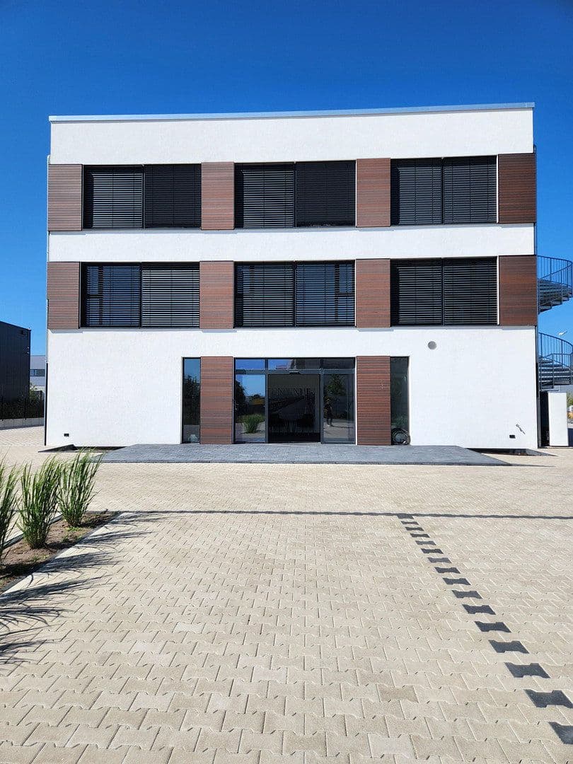 Prenájom kancelárie 750 m², Burgwedel, Dolné Sasko Prenájom kancelárie 750 m², Burgwedel, Dolné Sasko