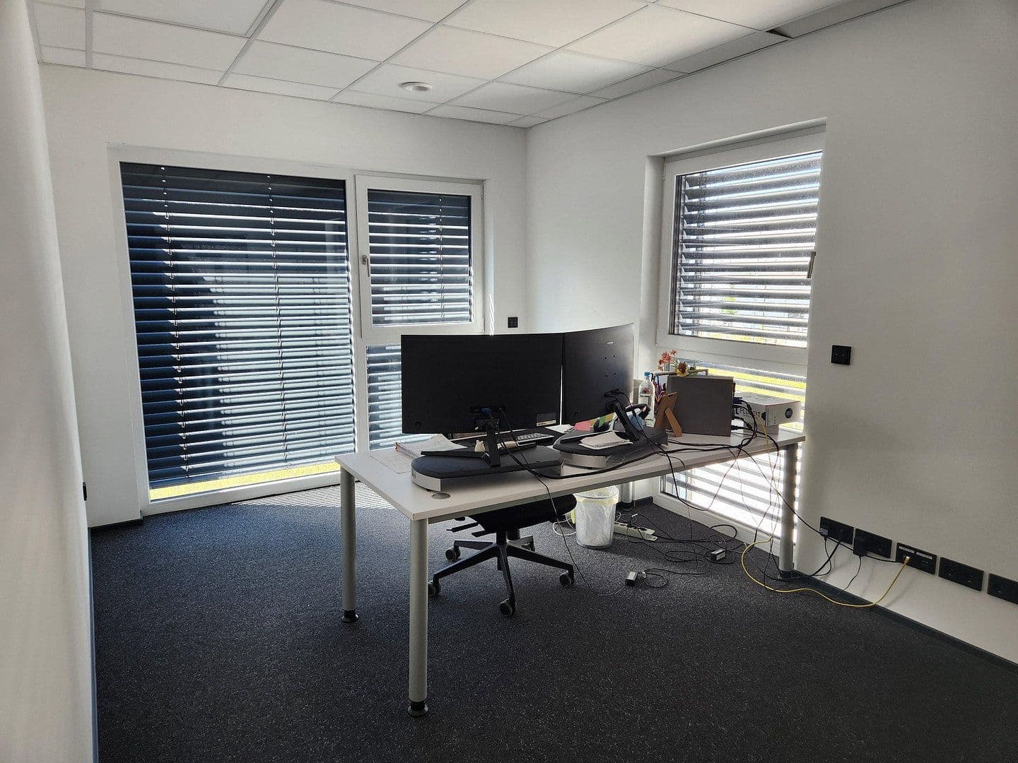 Prenájom kancelárie 750 m², Burgwedel, Dolné Sasko Prenájom kancelárie 750 m², Burgwedel, Dolné Sasko