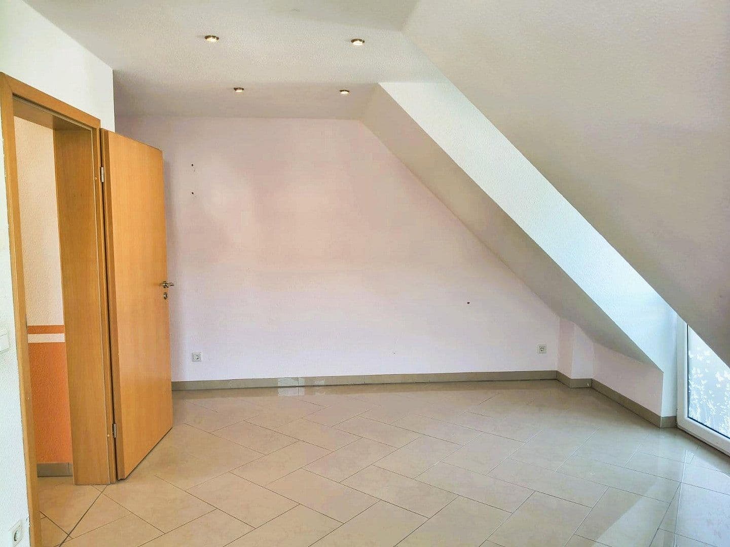 Predaj domu 138 m², pozemok 289 m², Ginsterweg 5, Erkrath, Severné Porýnie - Westfálsko Predaj domu 138 m², pozemok 289 m², Ginsterweg 5, Erkrath, Severné Porýnie - Westfálsko