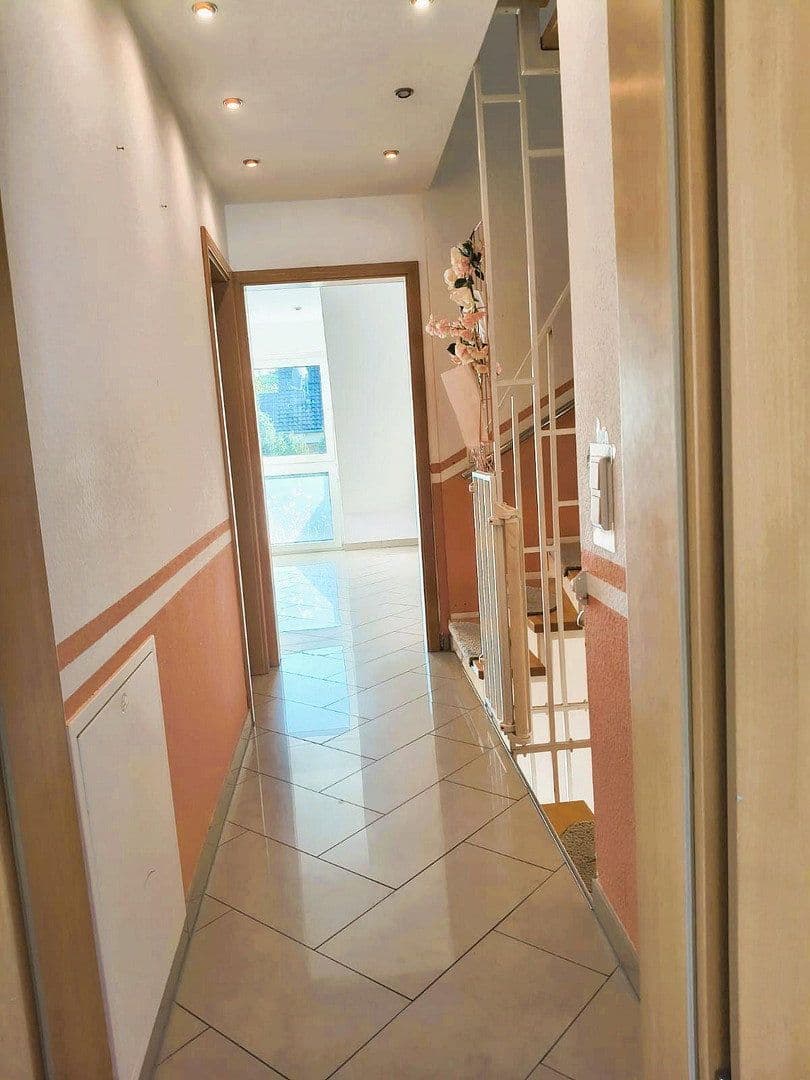 Predaj domu 138 m², pozemok 289 m², Ginsterweg 5, Erkrath, Severné Porýnie - Westfálsko Predaj domu 138 m², pozemok 289 m², Ginsterweg 5, Erkrath, Severné Porýnie - Westfálsko