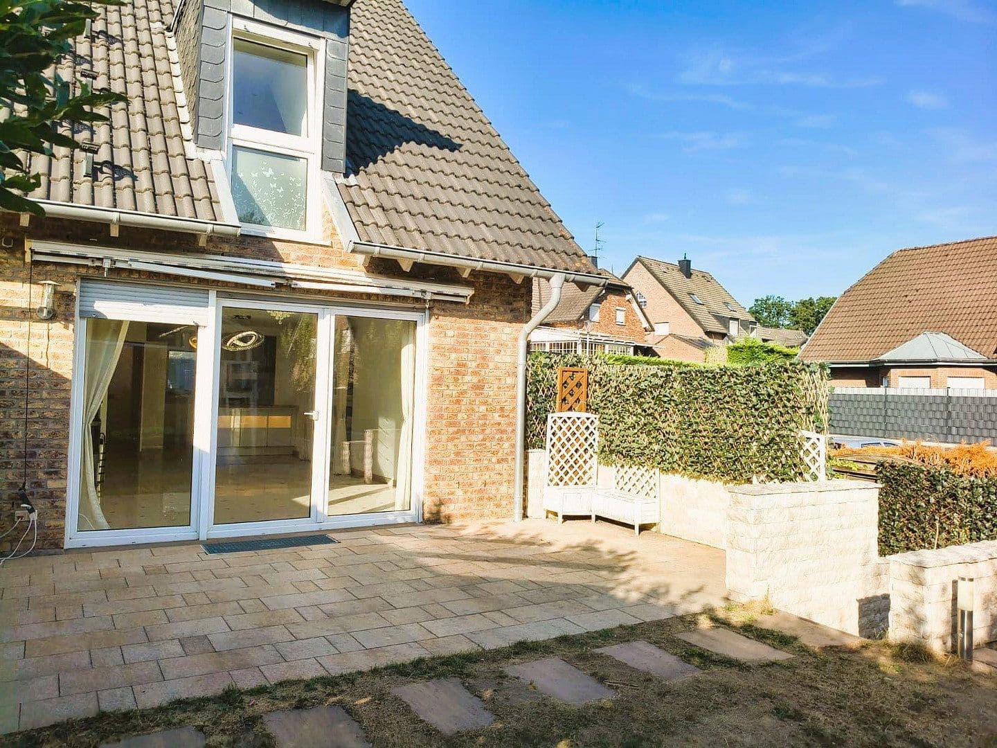 Predaj domu 138 m², pozemok 289 m², Ginsterweg 5, Erkrath, Severné Porýnie - Westfálsko Predaj domu 138 m², pozemok 289 m², Ginsterweg 5, Erkrath, Severné Porýnie - Westfálsko