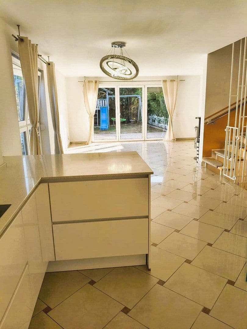 Predaj domu 138 m², pozemok 289 m², Ginsterweg 5, Erkrath, Severné Porýnie - Westfálsko Predaj domu 138 m², pozemok 289 m², Ginsterweg 5, Erkrath, Severné Porýnie - Westfálsko