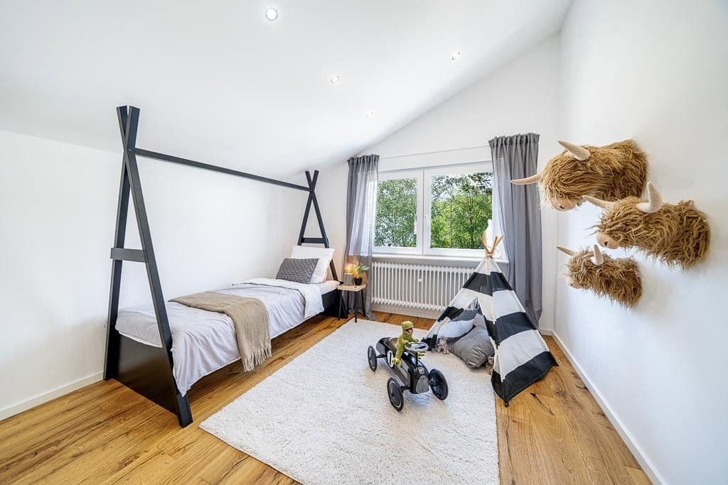 Predaj domu 136 m², pozemok 399 m², Am Belzbecker 13, Neu-Anspach, Hesensko Predaj domu 136 m², pozemok 399 m², Am Belzbecker 13, Neu-Anspach, Hesensko