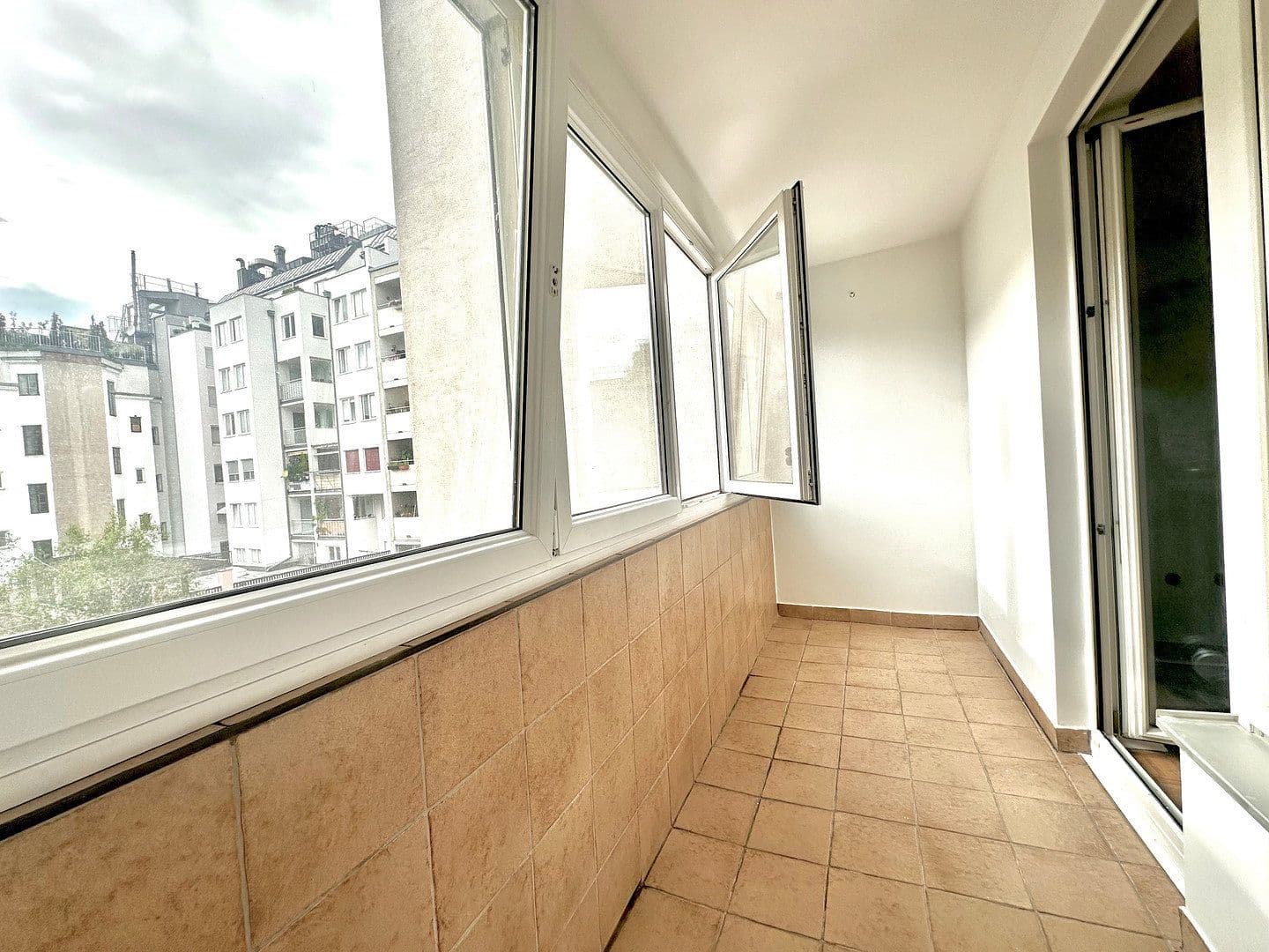 Prenájom bytu 3-izbový 67 m², Grubergasse 5, Wien, Viedeň Prenájom bytu 3-izbový 67 m², Grubergasse 5, Wien, Viedeň