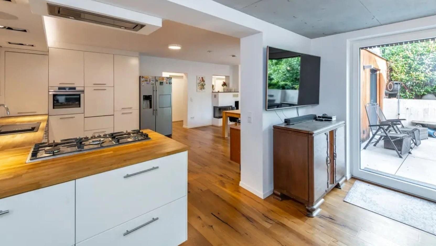 Prenájom bytu 2-izbový 96 m², Stuttgart-Weilimdorf, Bádensko-Wurttembersko Prenájom bytu 2-izbový 96 m², Stuttgart-Weilimdorf, Bádensko-Wurttembersko