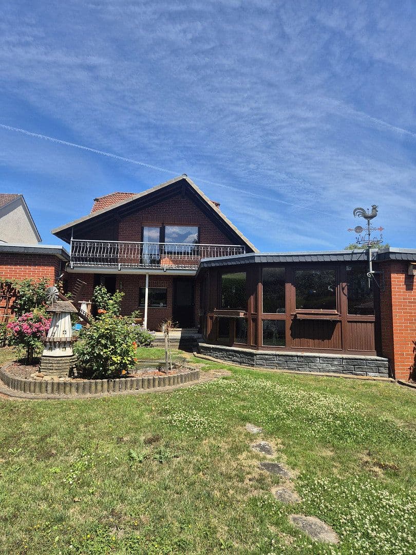 Predaj domu 193 m², pozemok 1.167 m², Bückeburg, Dolné Sasko Predaj domu 193 m², pozemok 1.167 m², Bückeburg, Dolné Sasko