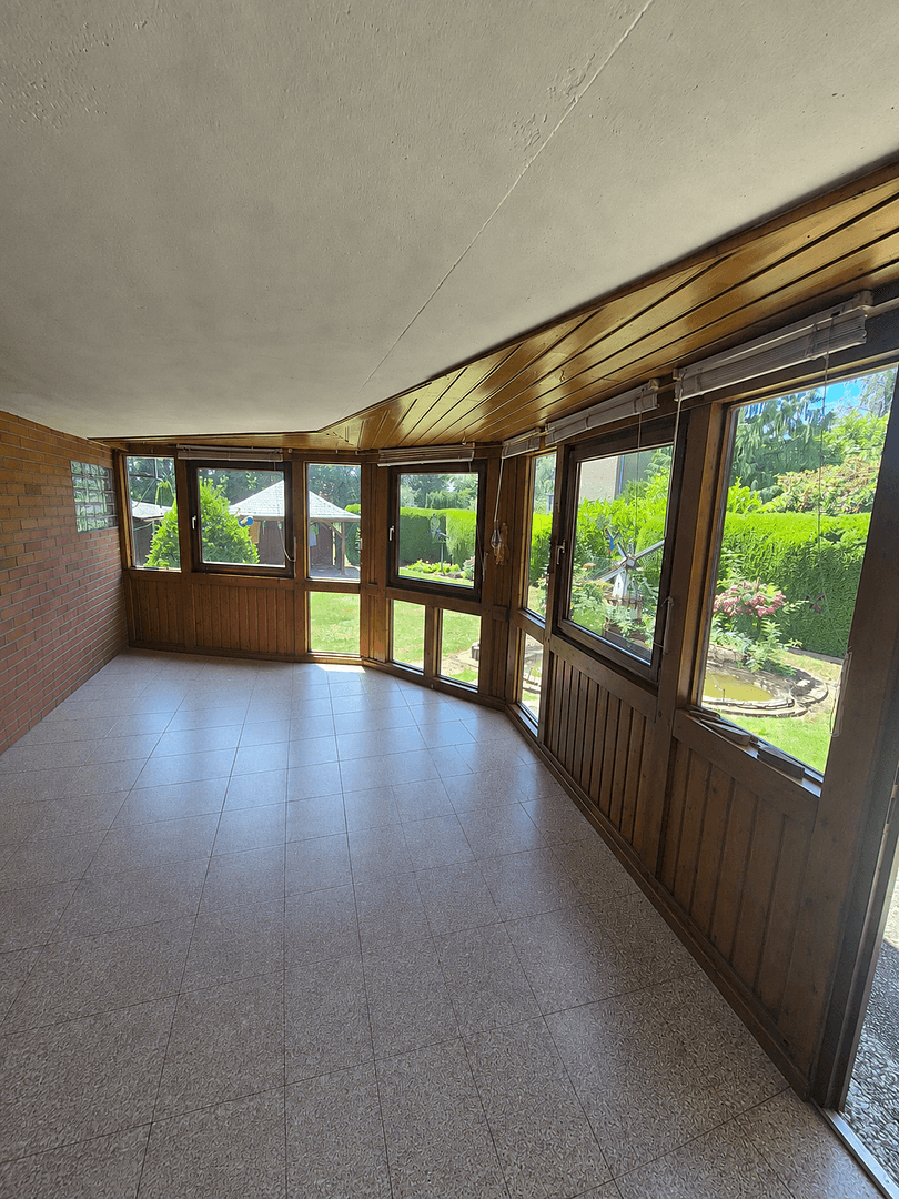 Predaj domu 193 m², pozemok 1.167 m², Bückeburg, Dolné Sasko Predaj domu 193 m², pozemok 1.167 m², Bückeburg, Dolné Sasko