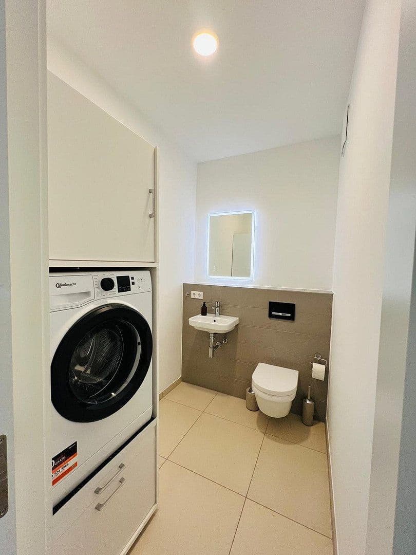 Prenájom bytu 2-izbový 82 m², Fromet-und-Moses-Mendelsohn-Platz 2, Berlin, Berlín Prenájom bytu 2-izbový 82 m², Fromet-und-Moses-Mendelsohn-Platz 2, Berlin, Berlín