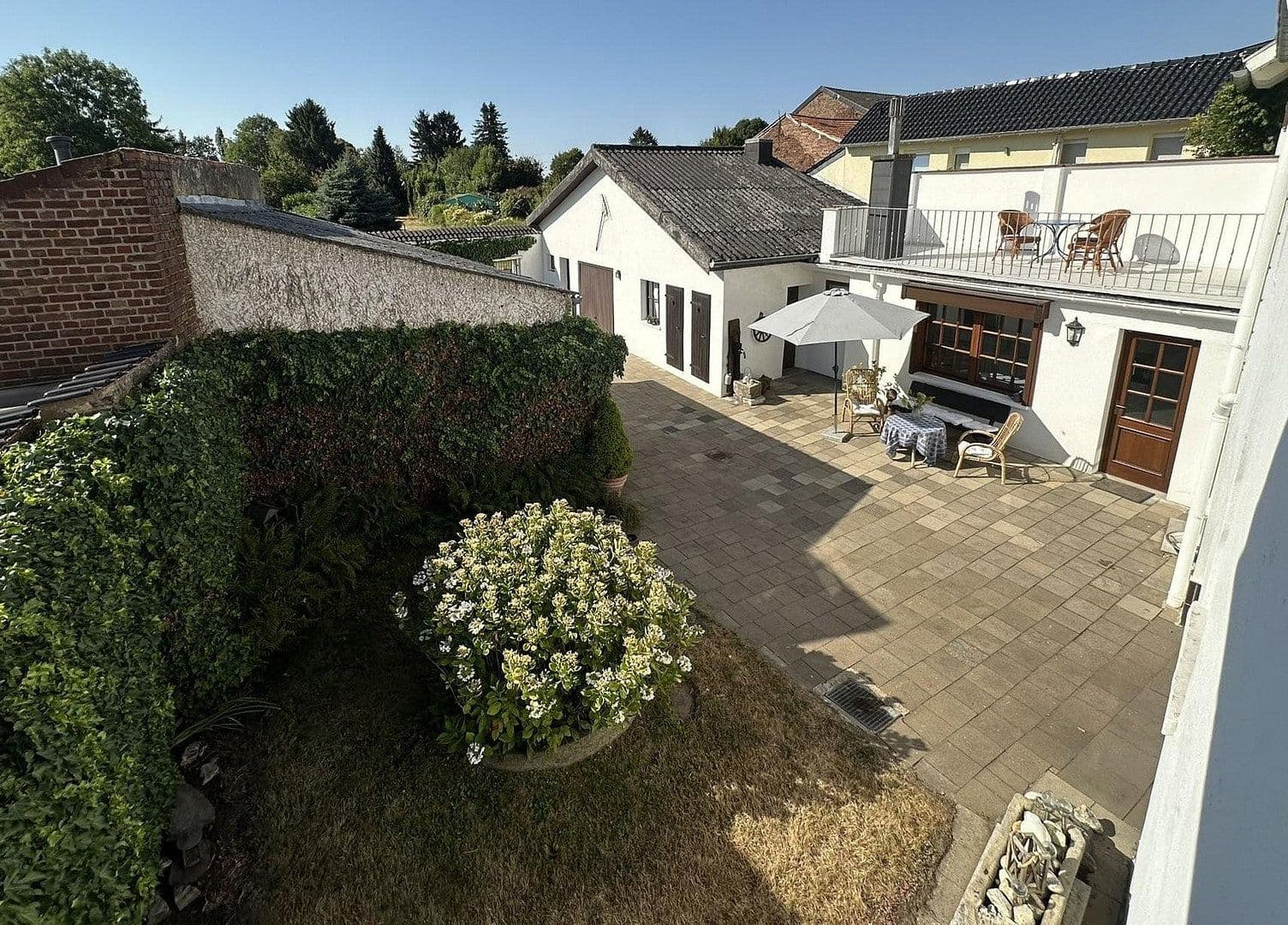 Predaj domu 160 m², pozemok 1.456 m², Schulstraße 1-3, Baesweiler, Severné Porýnie - Westfálsko Predaj domu 160 m², pozemok 1.456 m², Schulstraße 1-3, Baesweiler, Severné Porýnie - Westfálsko