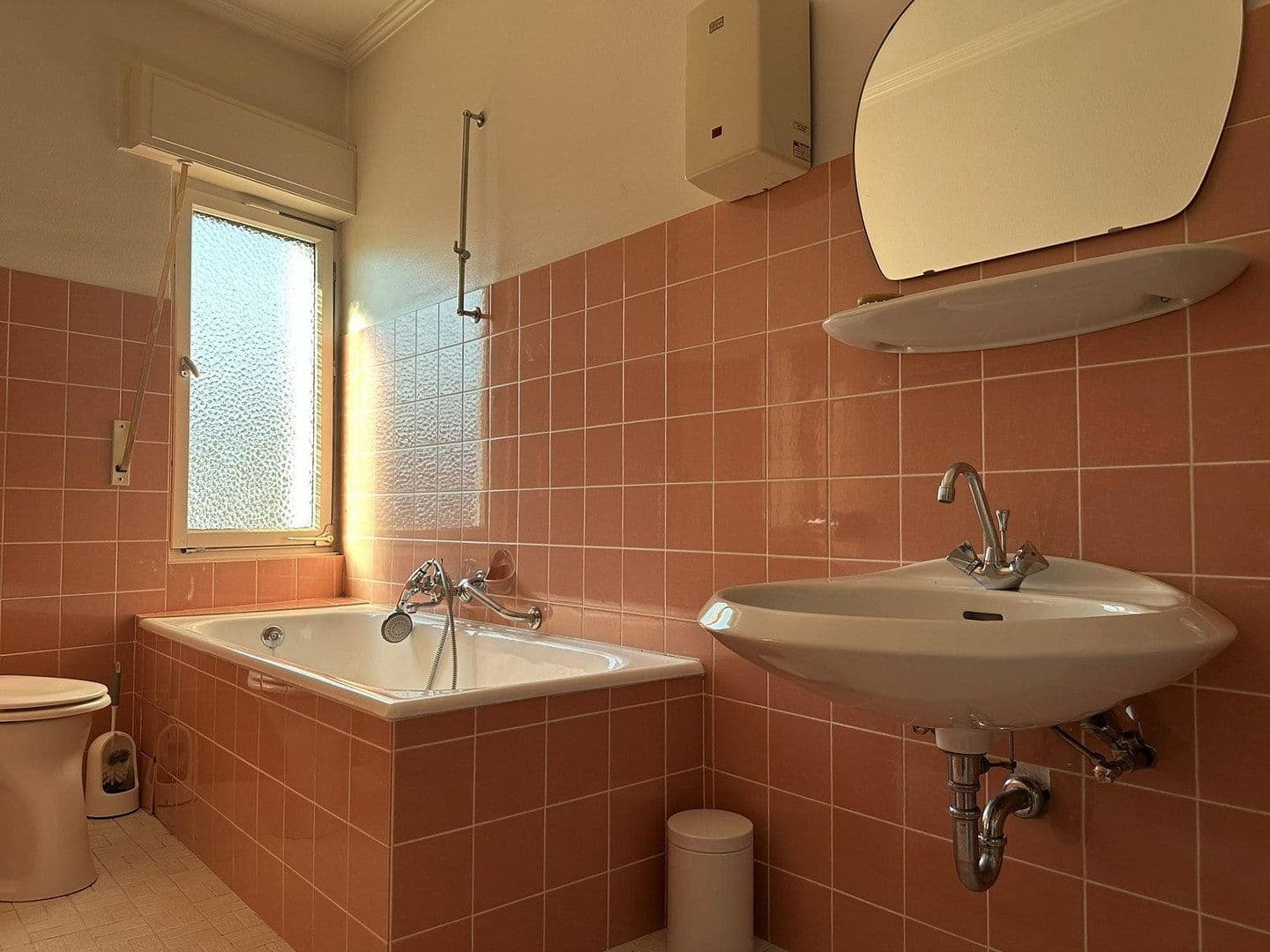 Predaj domu 160 m², pozemok 1.456 m², Schulstraße 1-3, Baesweiler, Severné Porýnie - Westfálsko Predaj domu 160 m², pozemok 1.456 m², Schulstraße 1-3, Baesweiler, Severné Porýnie - Westfálsko