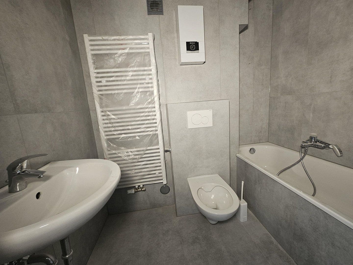 Prenájom bytu 2-izbový 50 m², Quettinger Str. 279, Leverkusen, Severné Porýnie - Westfálsko Prenájom bytu 2-izbový 50 m², Quettinger Str. 279, Leverkusen, Severné Porýnie - Westfálsko