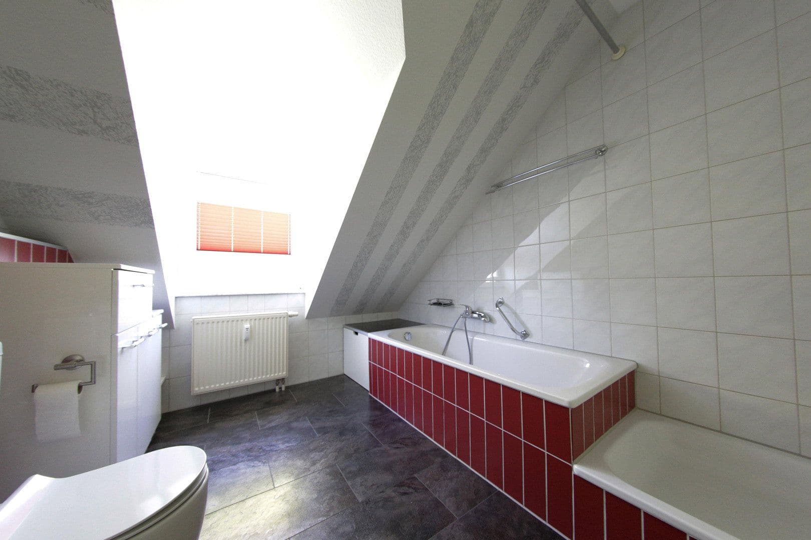 Predaj bytu 4-izbový 94 m², Wendelsheim, Porýnie-Falcko Predaj bytu 4-izbový 94 m², Wendelsheim, Porýnie-Falcko