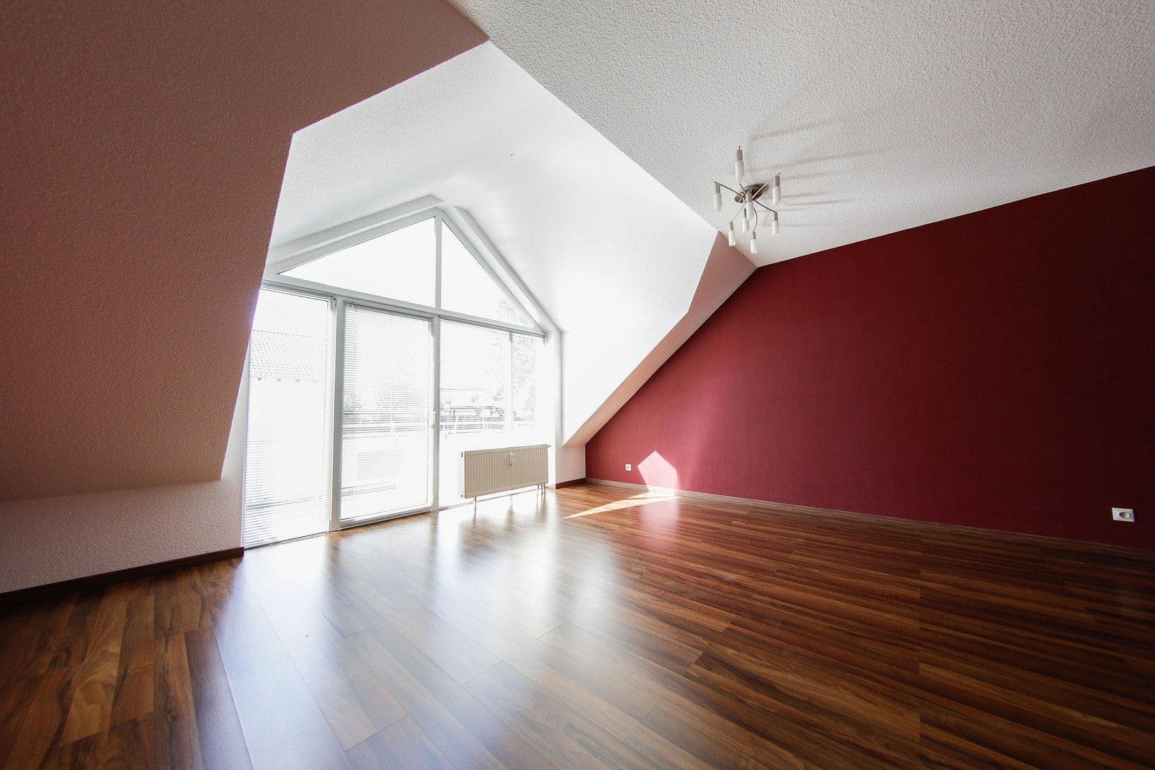 Predaj bytu 4-izbový 94 m², Wendelsheim, Porýnie-Falcko Predaj bytu 4-izbový 94 m², Wendelsheim, Porýnie-Falcko