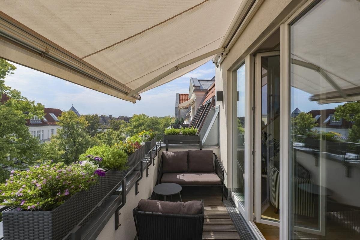 Predaj bytu 4-izbový 159 m², Berlin, Berlín Predaj bytu 4-izbový 159 m², Berlin, Berlín