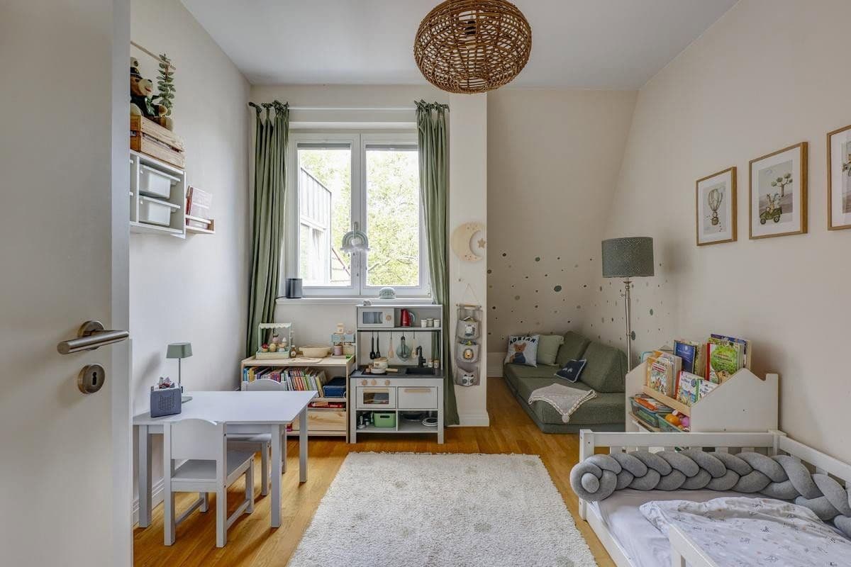 Predaj bytu 4-izbový 159 m², Berlin, Berlín Predaj bytu 4-izbový 159 m², Berlin, Berlín