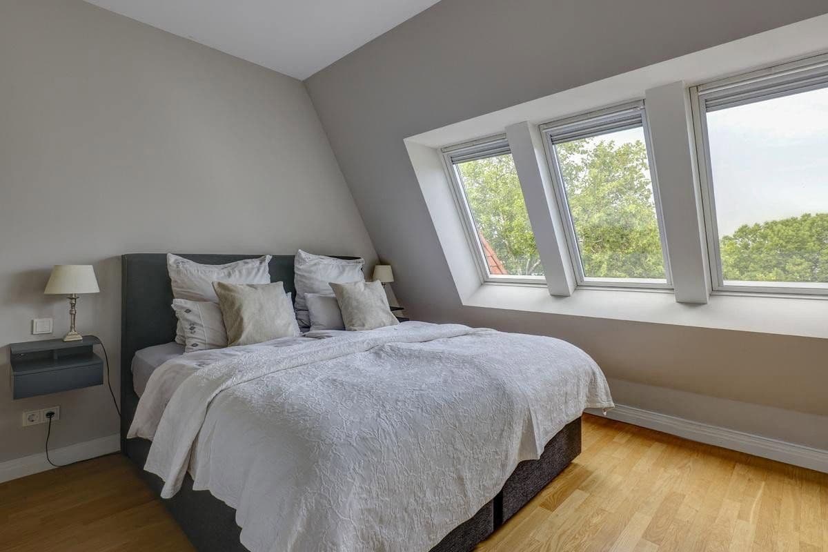 Predaj bytu 4-izbový 159 m², Berlin, Berlín Predaj bytu 4-izbový 159 m², Berlin, Berlín