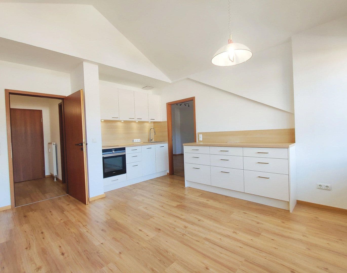 Predaj bytu 2-izbový 69 m², Grafing bei München, Bavorsko Predaj bytu 2-izbový 69 m², Grafing bei München, Bavorsko
